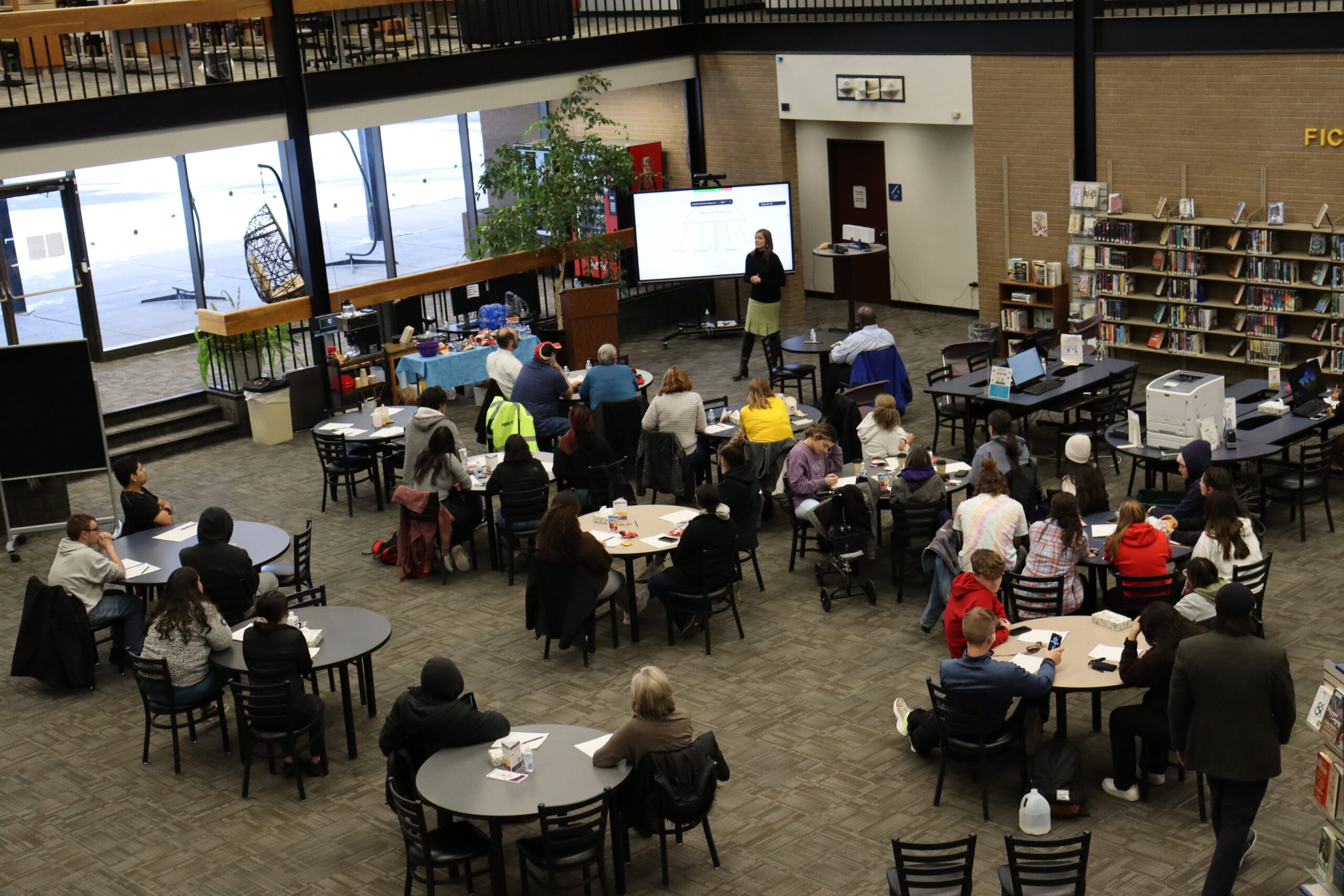 The DC3 Science Café allows attendees an opportunity to engage in scientific discussions outside of the classroom in a more informal, relaxed  setting. After the first Science Café in November, DC3 started hosting the event monthly in January. [Photo by Luke Fay]