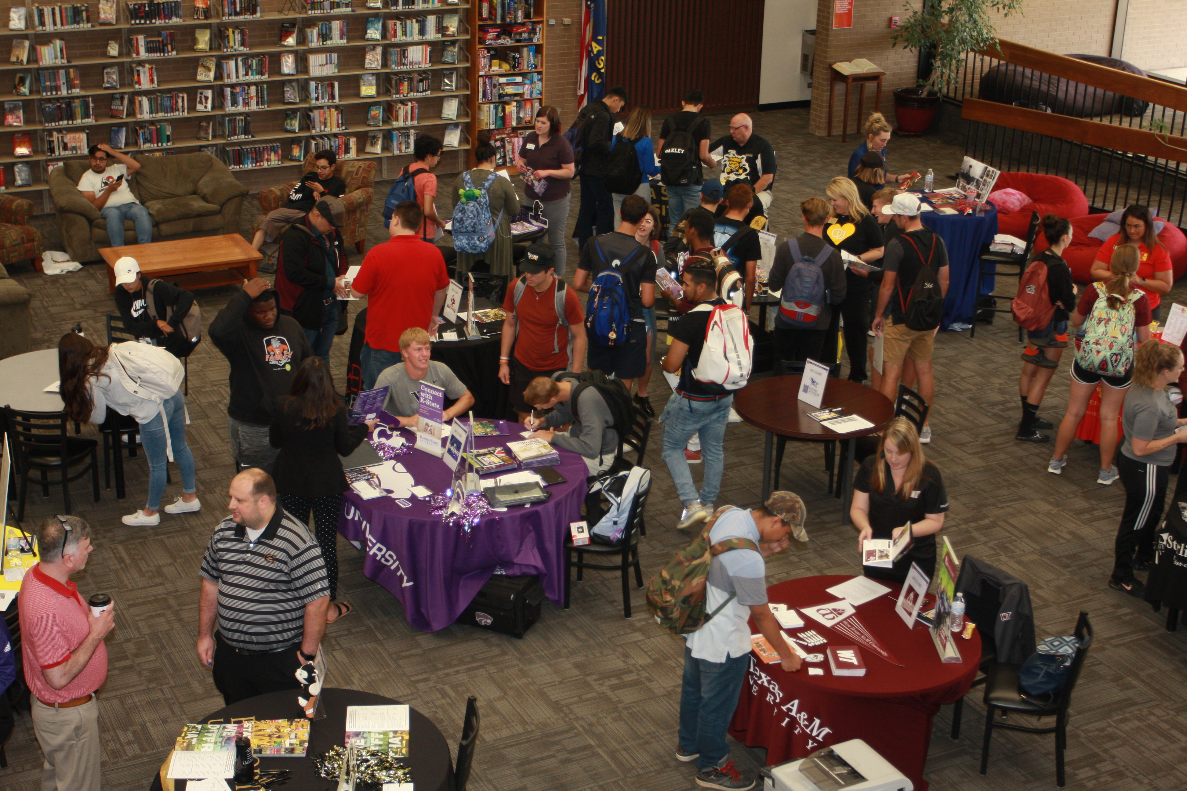 DC3 students meet with representatives from four year institutions to discuss the transfer process